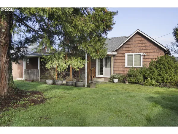 $395,000 | 1182 43rd Avenue, Sweet Home, OR 97386