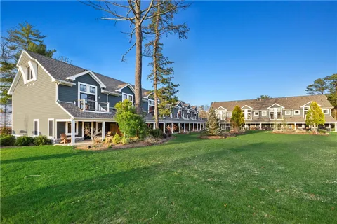 $1,600,000 | 4 White Hawk Ridge, Richmond, RI 02898