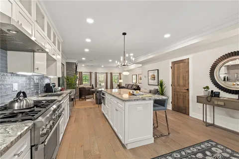 $1,600,000 | 4 White Hawk Ridge, Richmond, RI 02898