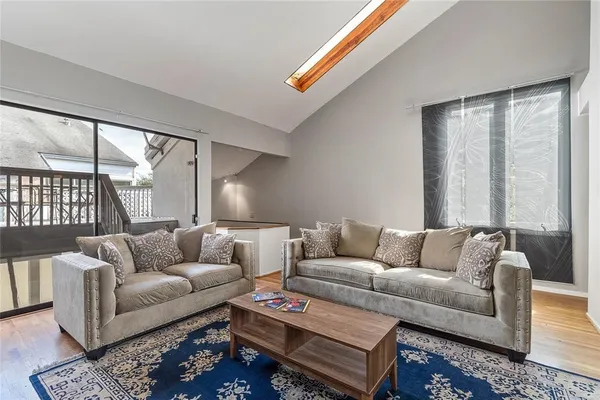 $2,500 | 3022 Baldwin Street, Houston, TX 77006
