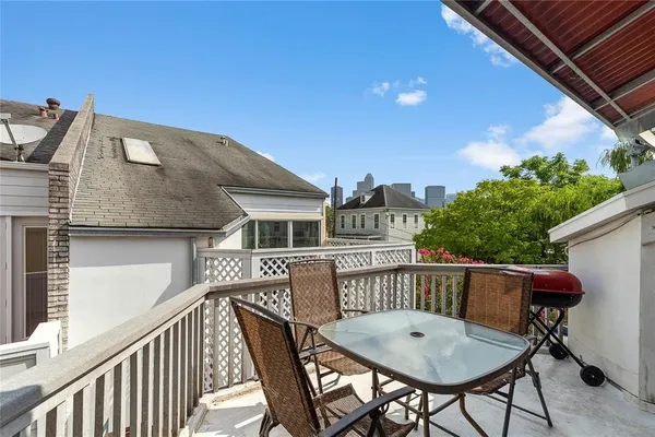 $2,500 | 3022 Baldwin Street, Houston, TX 77006