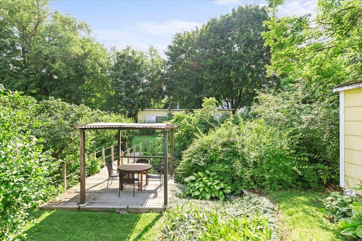 220 Dewey Street Bennington, VT 05201 - Photo 20 of 23