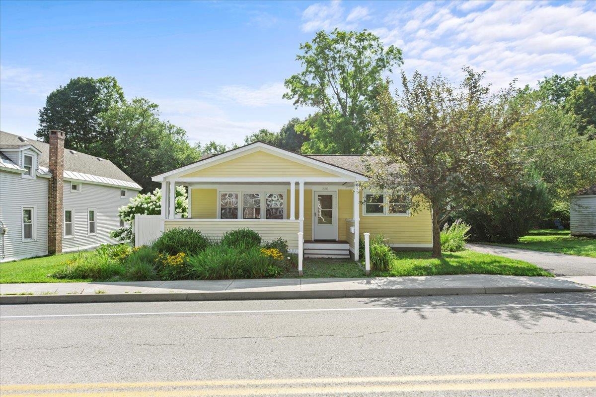 220 Dewey Street Bennington, VT 05201 - Photo 2 of 23