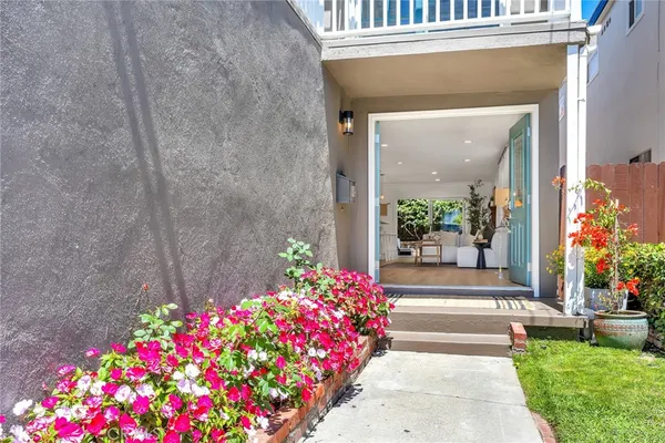 $1,469,000 | 1613 Armour Lane, Redondo Beach, CA 90278
