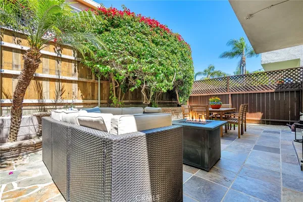 $1,469,000 | 1613 Armour Lane, Redondo Beach, CA 90278