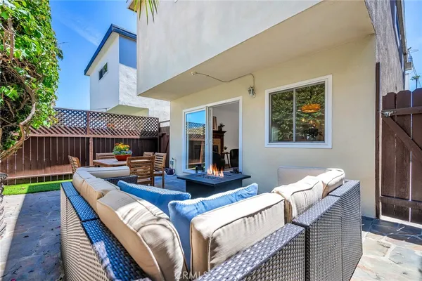 $1,469,000 | 1613 Armour Lane, Redondo Beach, CA 90278