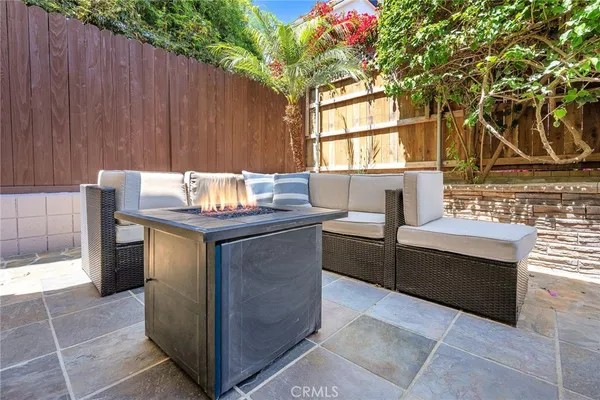 $1,469,000 | 1613 Armour Lane, Redondo Beach, CA 90278