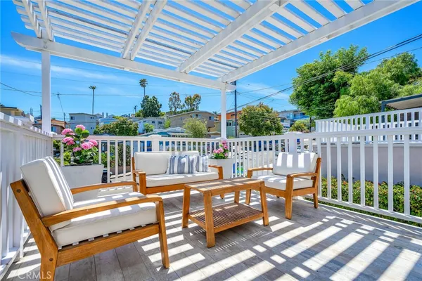 $1,469,000 | 1613 Armour Lane, Redondo Beach, CA 90278