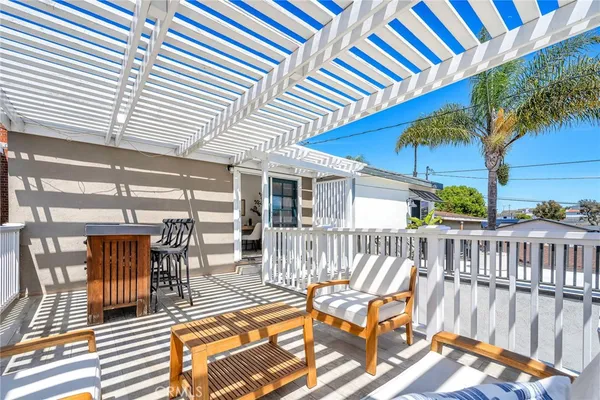 $1,469,000 | 1613 Armour Lane, Redondo Beach, CA 90278
