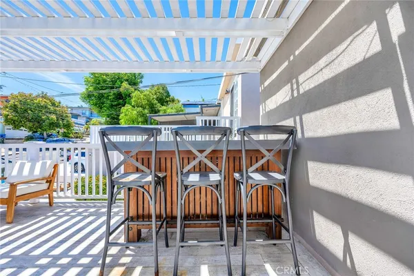 $1,469,000 | 1613 Armour Lane, Redondo Beach, CA 90278