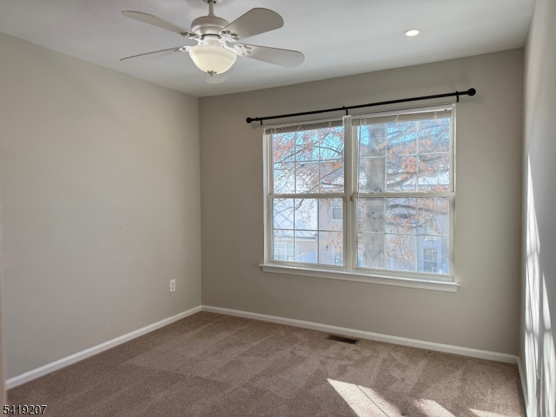 313 Hannah Way Bridgewater, NJ 08807 - Photo 12 of 18