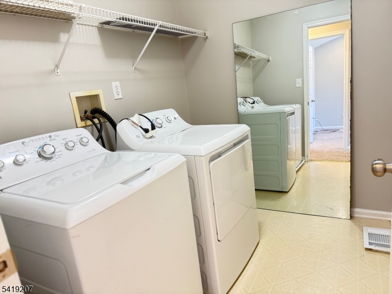 313 Hannah Way Bridgewater, NJ 08807 - Photo 18 of 18