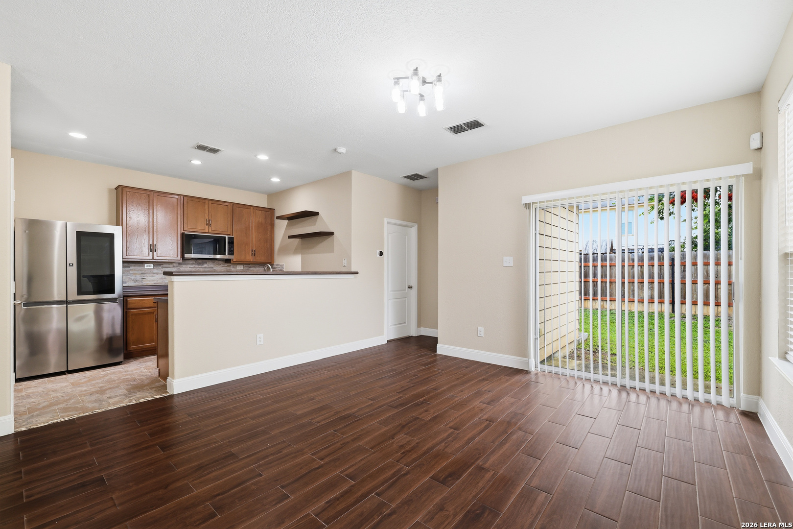 10131 Maple Ranch San Antonio, TX 78245 - Photo 8 of 27