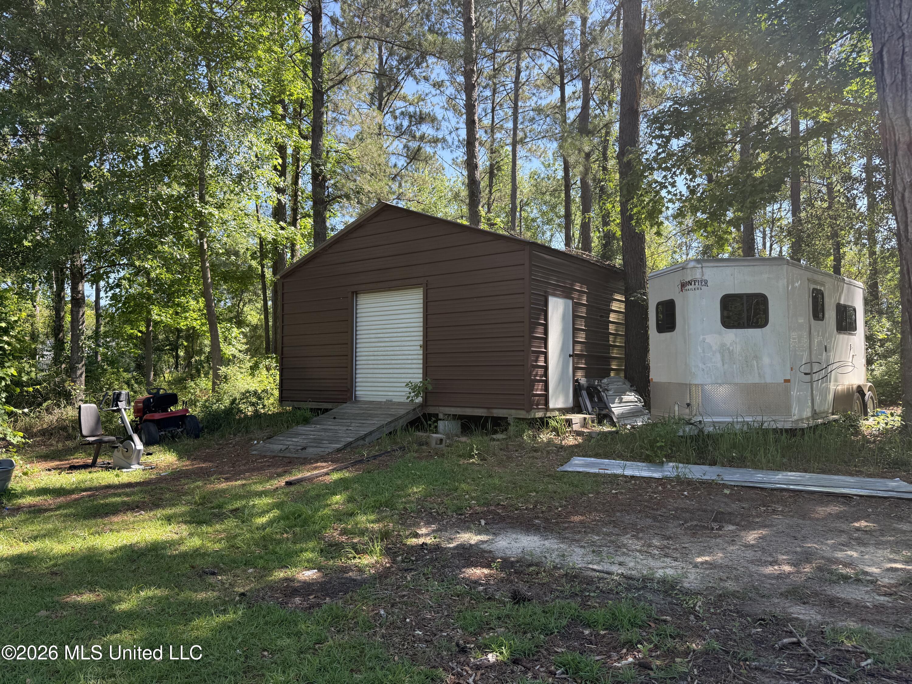 12876 Indian Springs Road Picayune, MS 39466 - Photo 23 of 30 IMG_4176