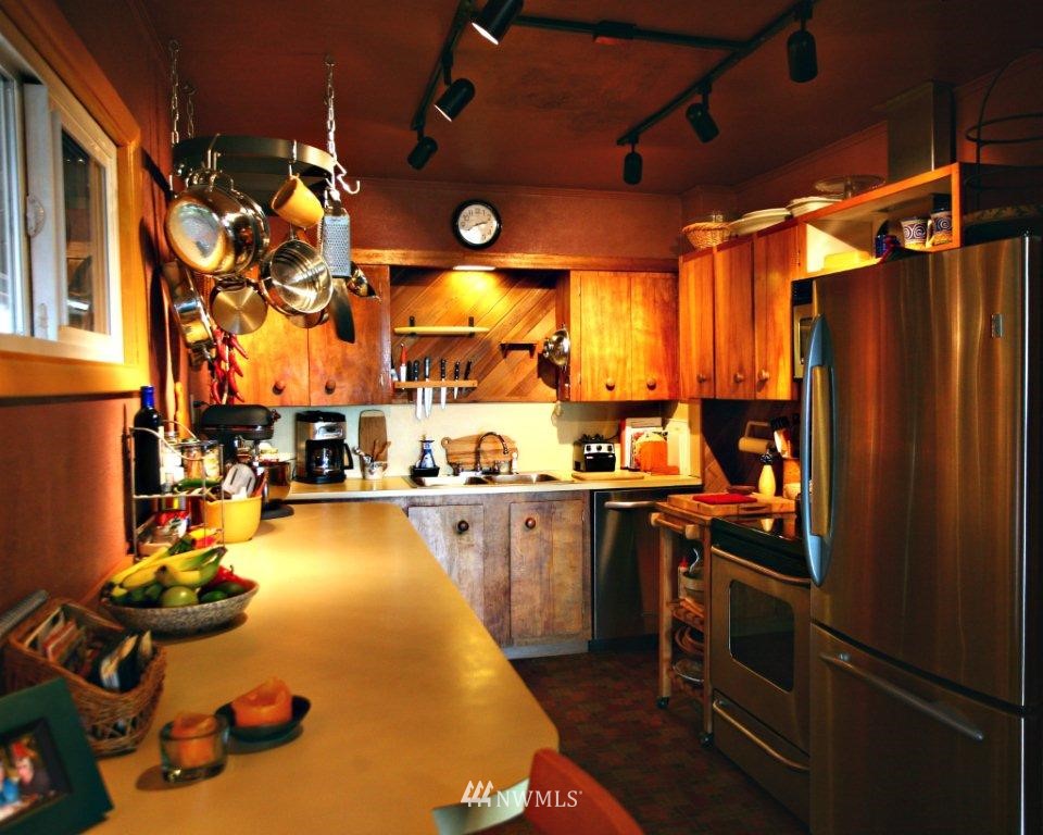 2001 36th Street Bellingham, WA 98229 - Photo 8 of 14 Gallery Image 8