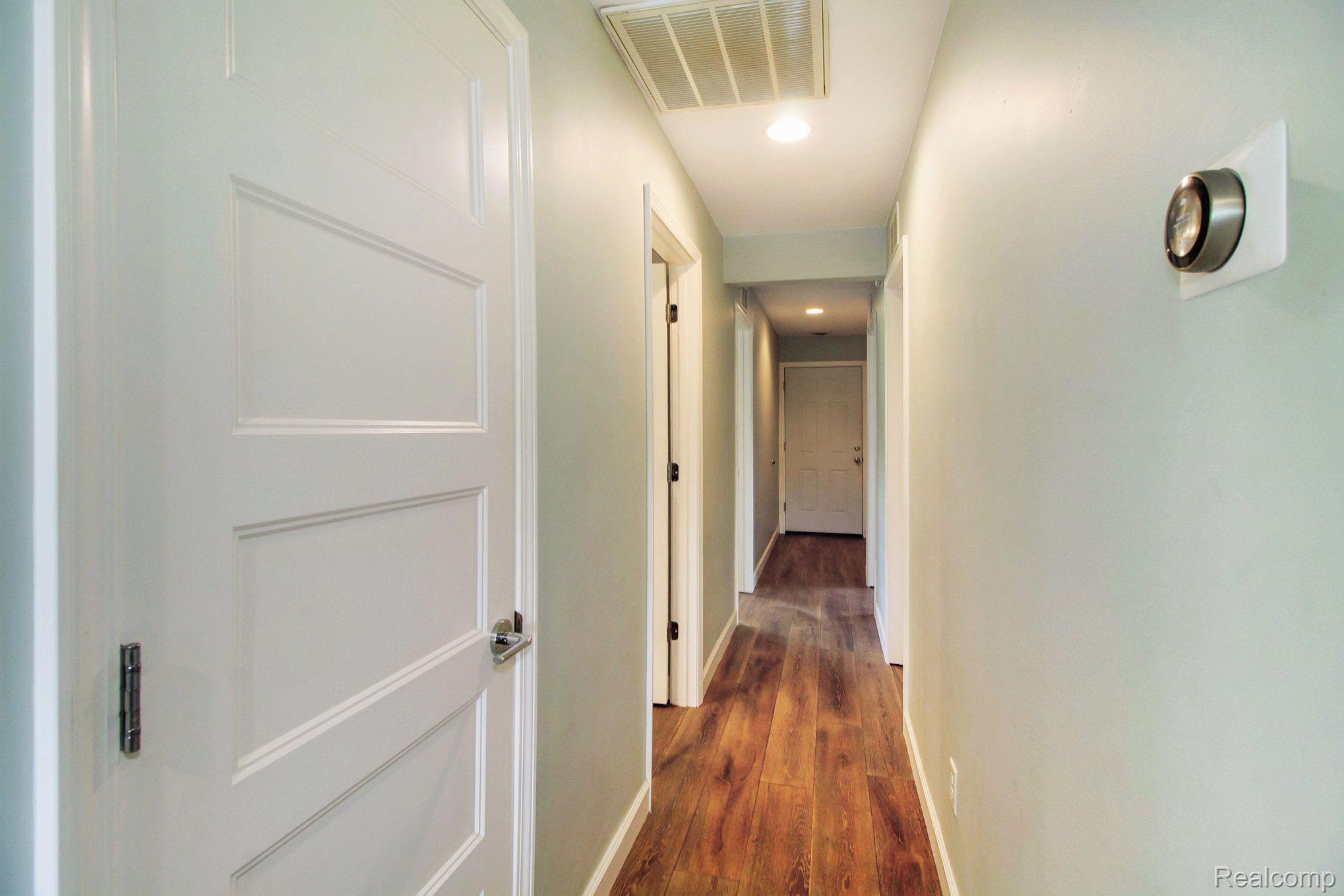 3277 Ripple Way White Lake, MI 48383 - Photo 19 of 32 Gallery Image 19