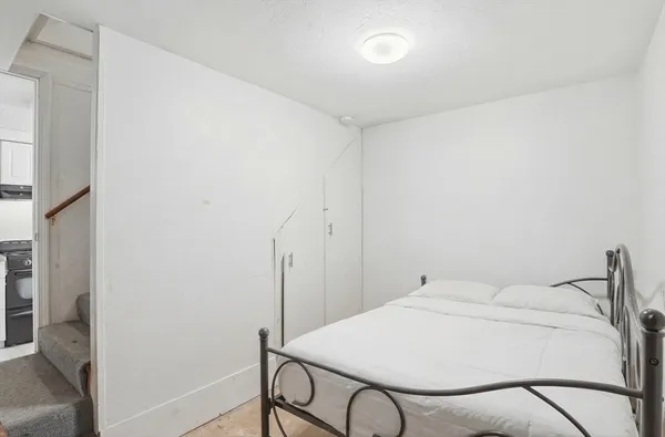 $435,000 | 277 West Street, Barre, MA 01005