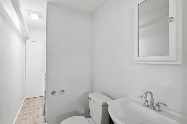 $435,000 | 277 West Street, Barre, MA 01005