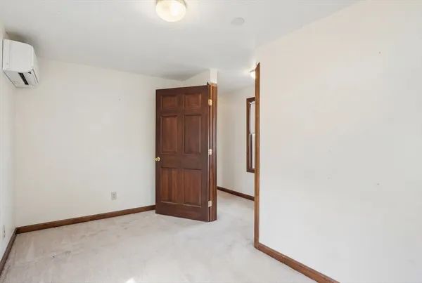 $435,000 | 277 West Street, Barre, MA 01005