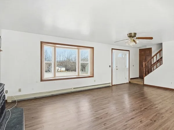 $435,000 | 277 West Street, Barre, MA 01005