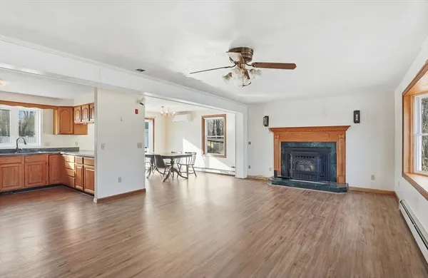 $435,000 | 277 West Street, Barre, MA 01005