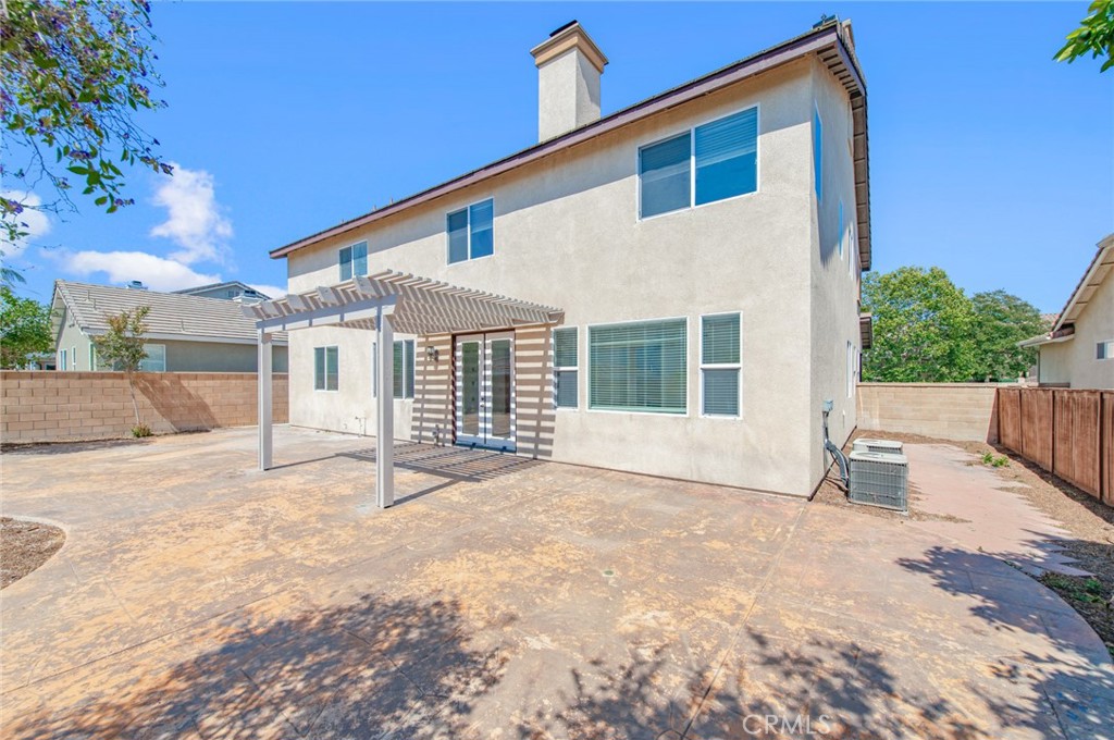 6915 Cedar Creek Road Eastvale, CA 92880 - Photo 4 of 51