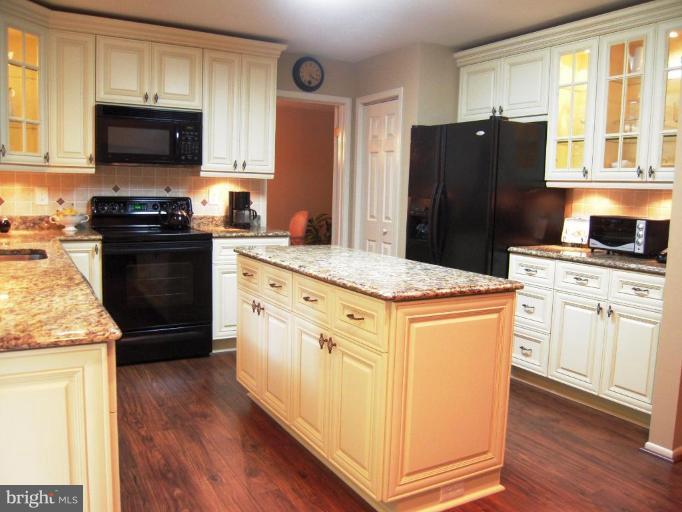 2006 Burdock Road Baltimore, MD 21209 - Photo 13 of 22 Kitchen #2
