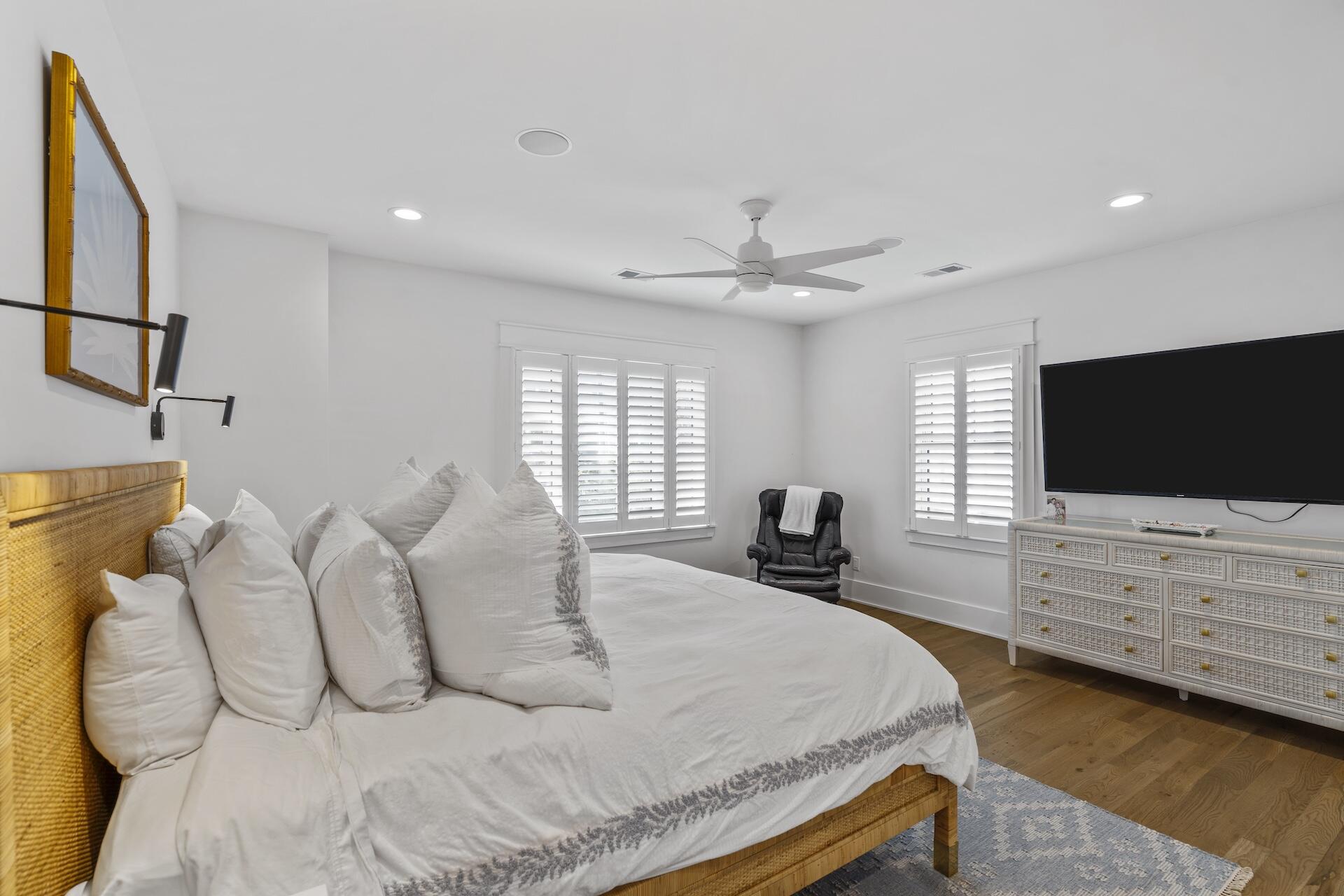 710 Simmons Street Mount Pleasant, SC 29464 - Photo 17 of 48 SDH05807