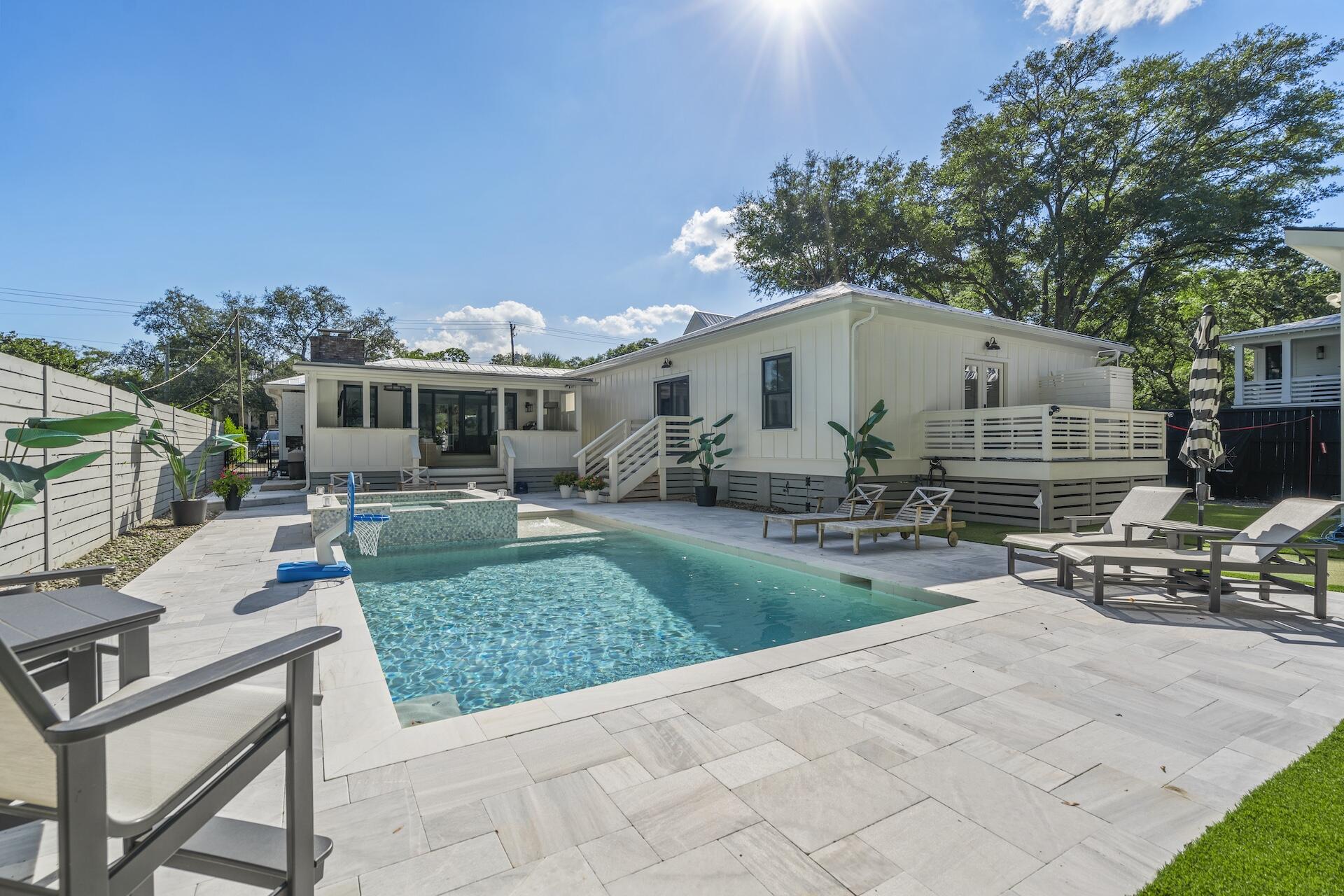 710 Simmons Street Mount Pleasant, SC 29464 - Photo 2 of 48 SDH04706