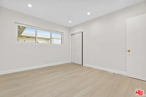 $3,000 | 330 East Dryden Street, Unit 3, Glendale, CA 91207