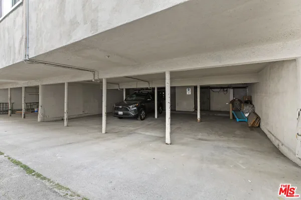 $3,000 | 330 East Dryden Street, Unit 3, Glendale, CA 91207
