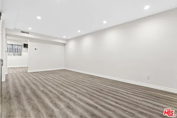 $3,000 | 330 East Dryden Street, Unit 3, Glendale, CA 91207