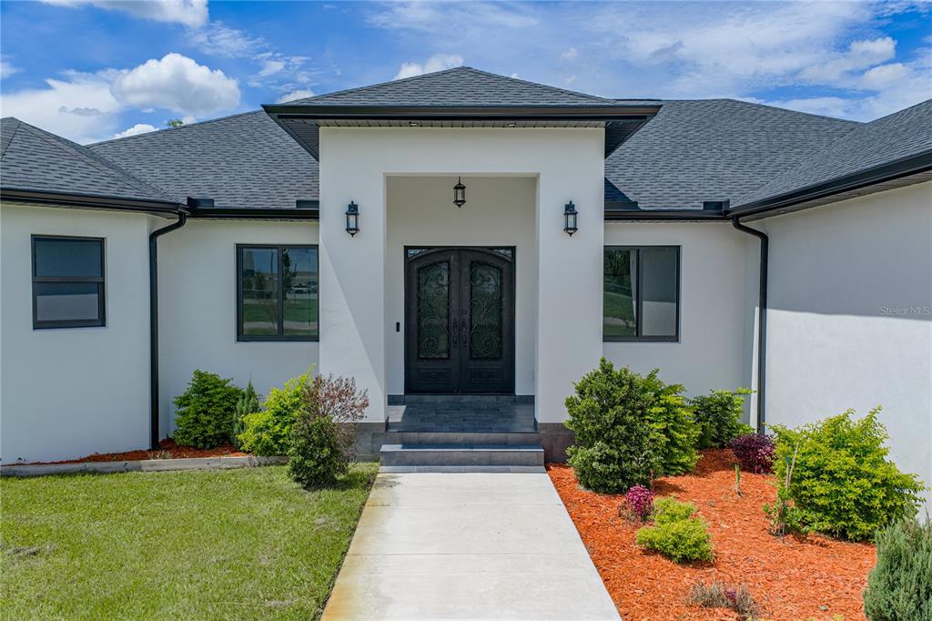 14080 Sydney Road Dover, FL 33527 - Photo 2 of 100