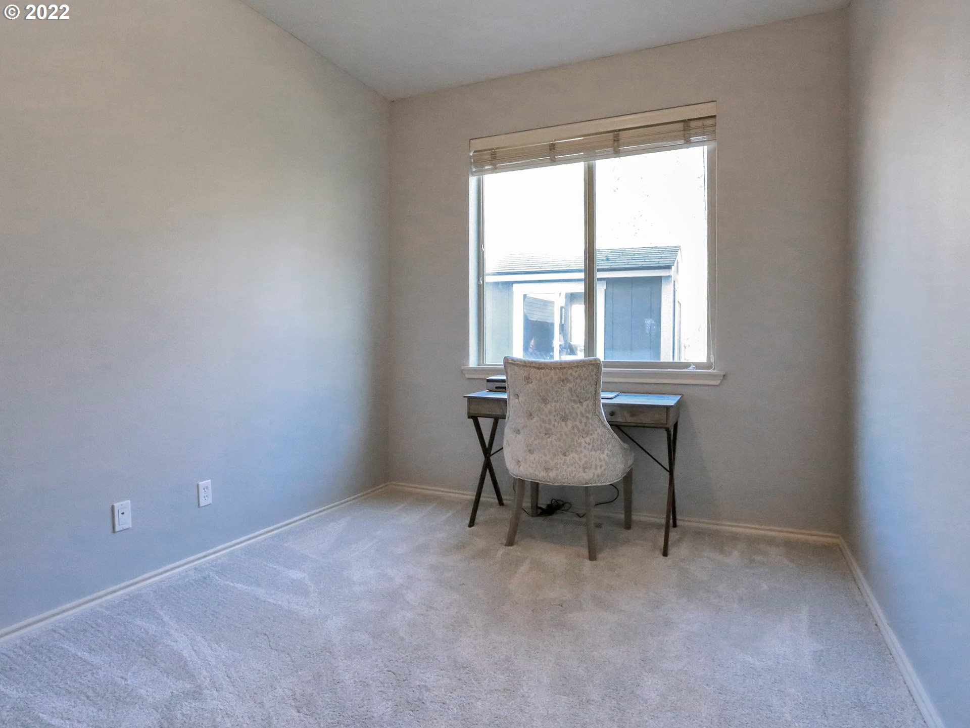 1098 Epperly Way West Linn, OR 97068 - Photo 13 of 32 an empty room with a window