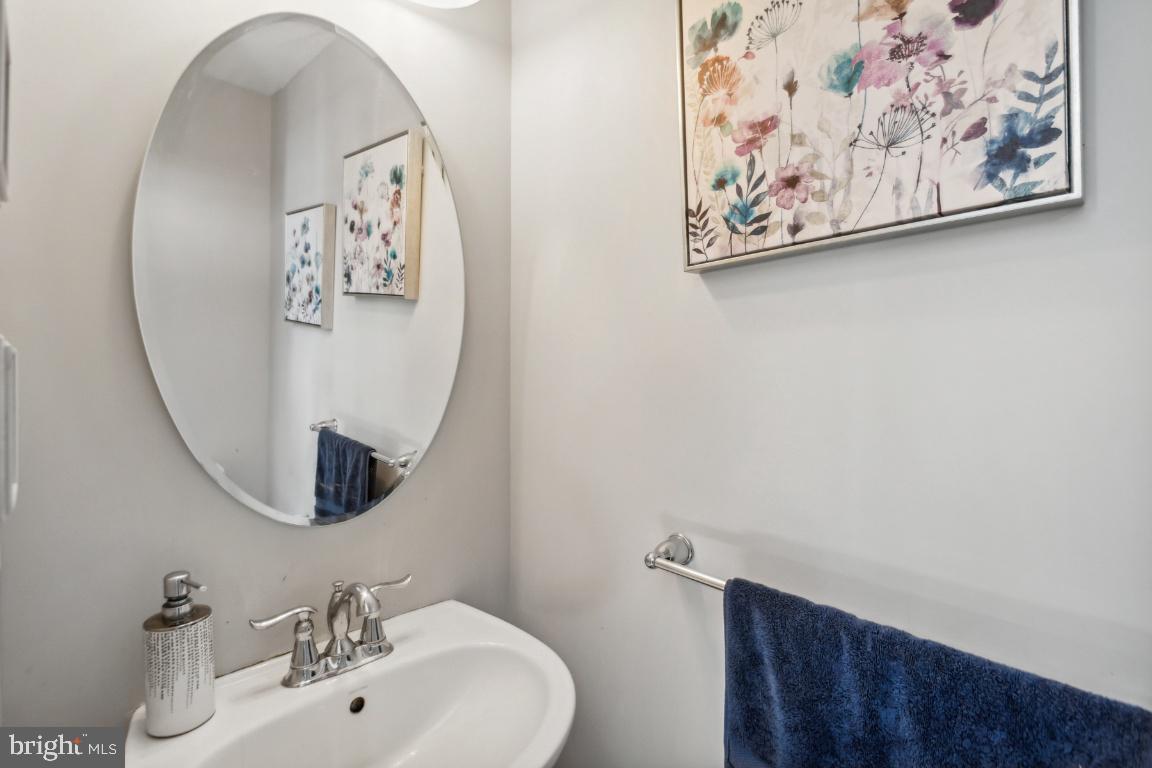 227 Iannelli Road Clarksboro, NJ 08020 - Photo 8 of 26 2nd Floor Powder Room