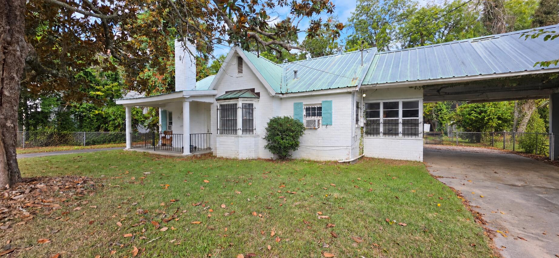 610 West Hampton Street Elloree, SC 29047 - Photo 1 of 16 front