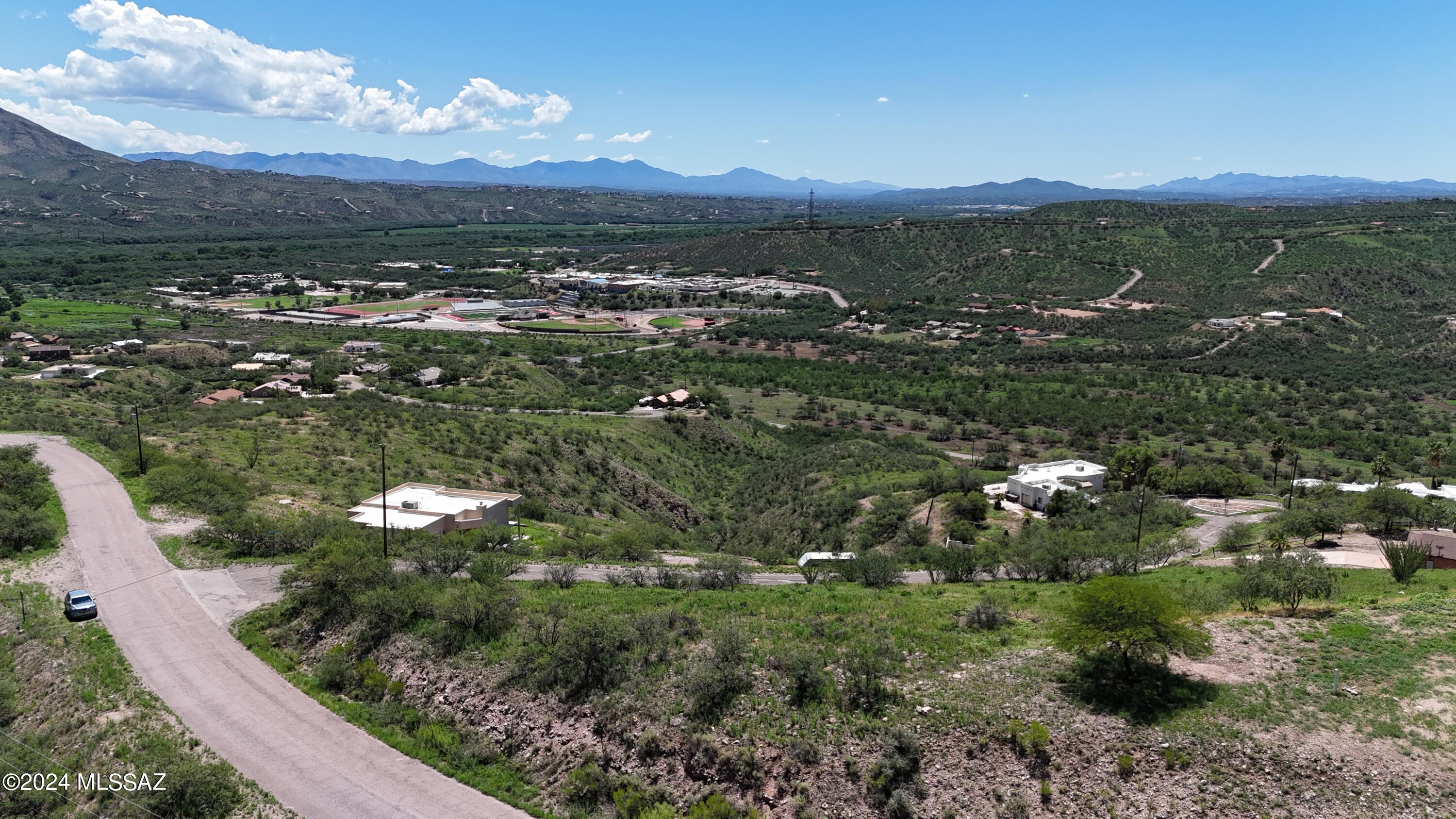 1446 Circulo Sombrero, Unit 77 Rio Rico, AZ 85648 - Photo 5 of 12