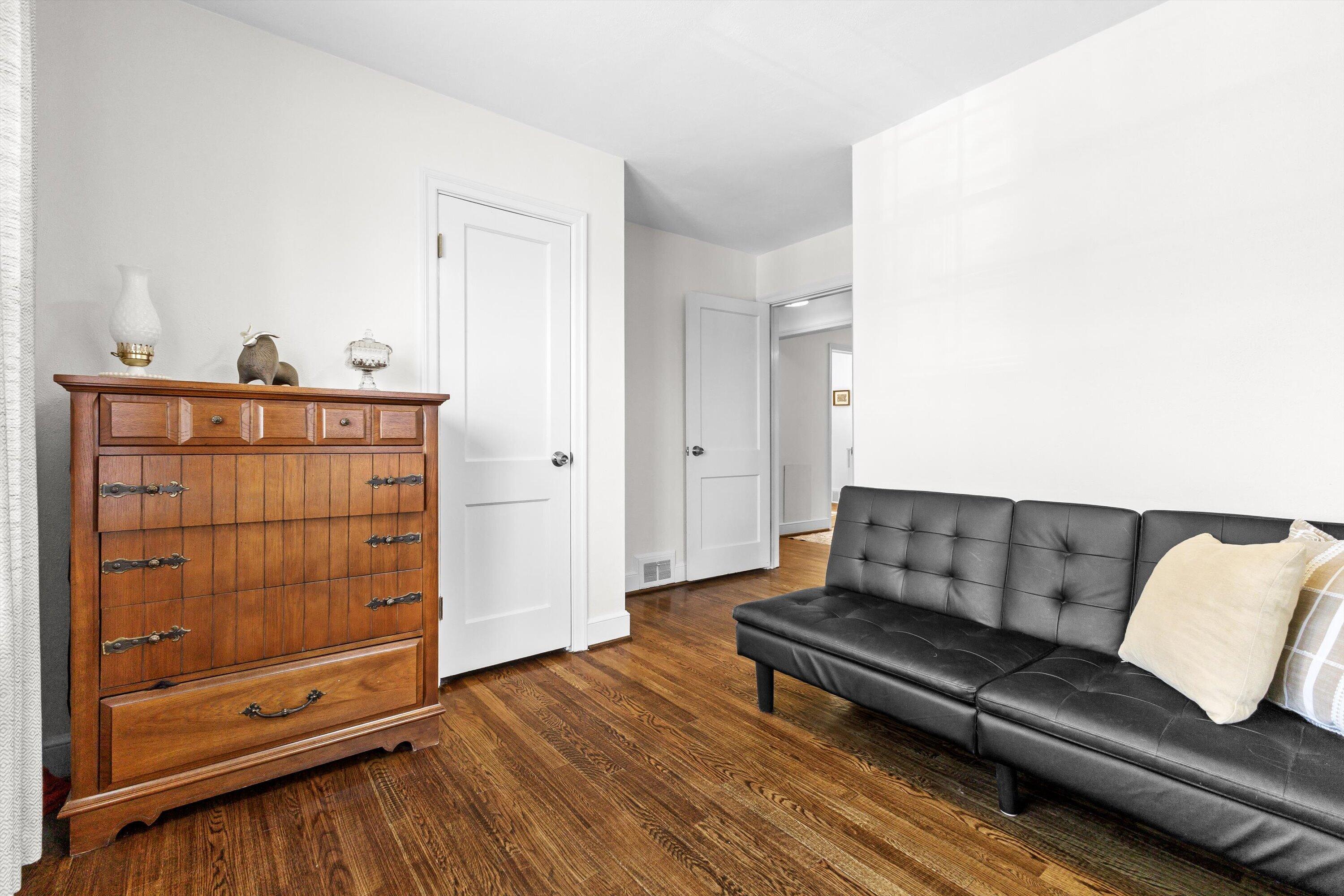 2650 Laburnum Avenue Southwest Roanoke, VA 24015 - Photo 14 of 37 19-2650 Laburnum Ave SW-19