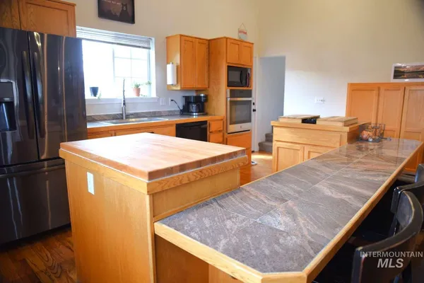 $585,000 | 1065 Loafer Lane, Weiser, ID 83672