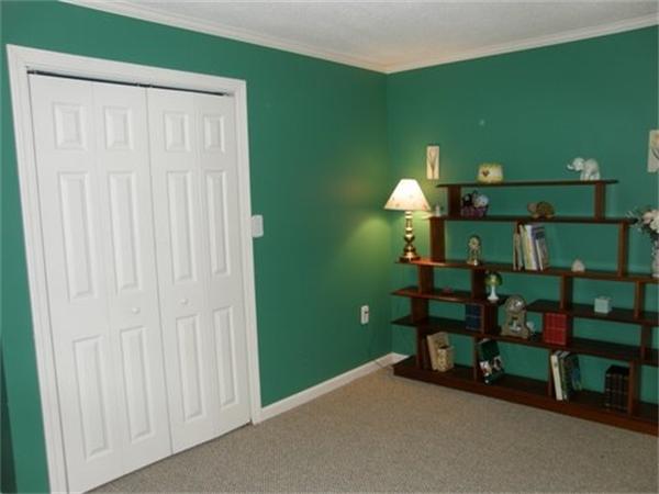 58 Indian Run Road Bellingham, MA 02019 - Photo 13 of 27