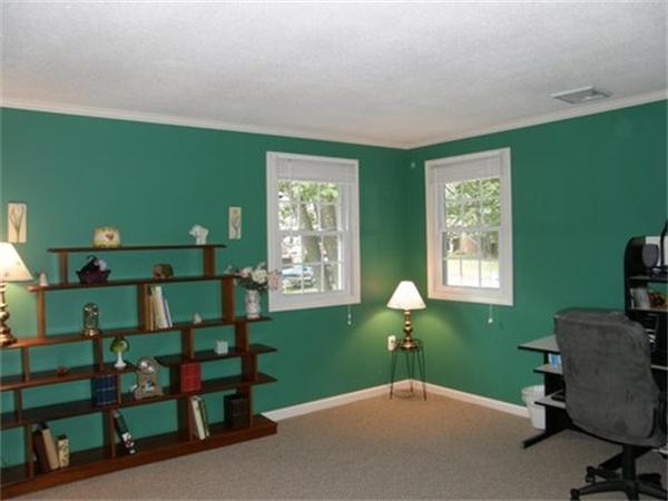 58 Indian Run Road Bellingham, MA 02019 - Photo 14 of 27