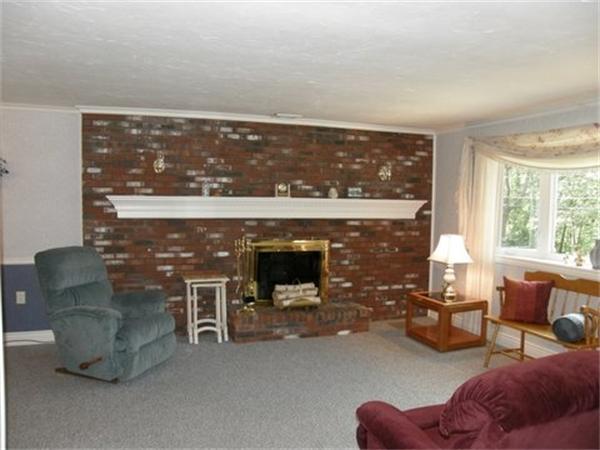 58 Indian Run Road Bellingham, MA 02019 - Photo 3 of 27