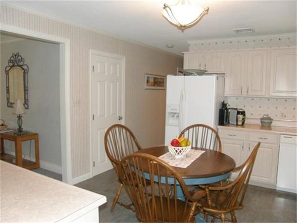 58 Indian Run Road Bellingham, MA 02019 - Photo 7 of 27