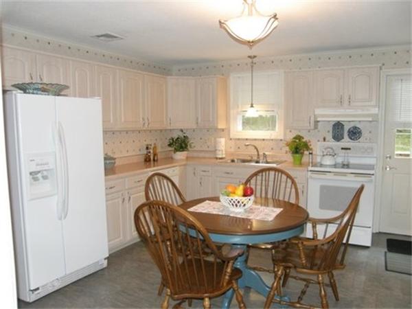 58 Indian Run Road Bellingham, MA 02019 - Photo 9 of 27