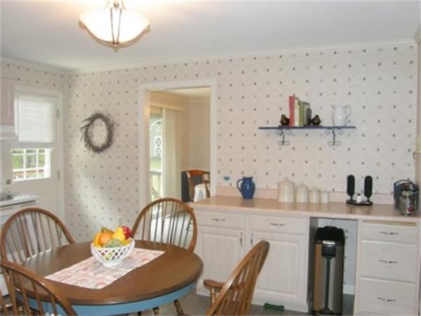 58 Indian Run Road Bellingham, MA 02019 - Photo 10 of 27