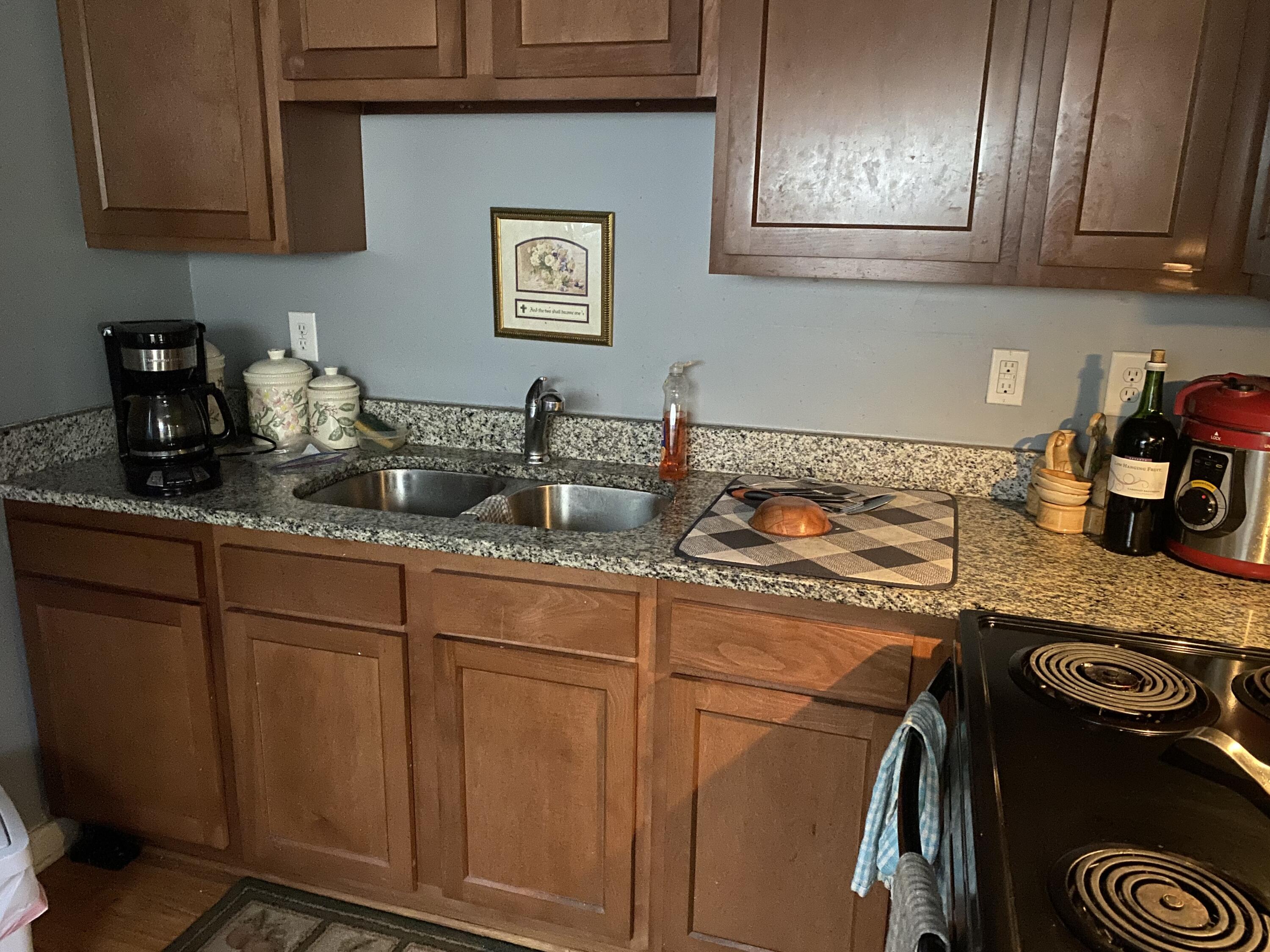 1143 Berkeley Street Hanahan, SC 29410 - Photo 5 of 8 B 7