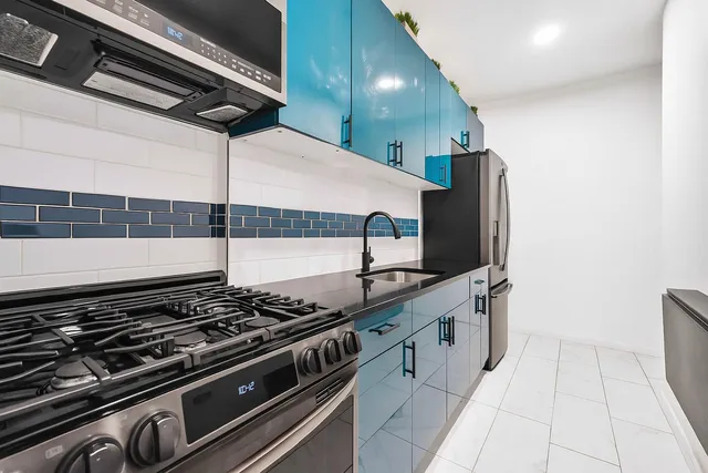 $689,000 | 34-20 83rd Street, Unit 4F | Jackson Heights