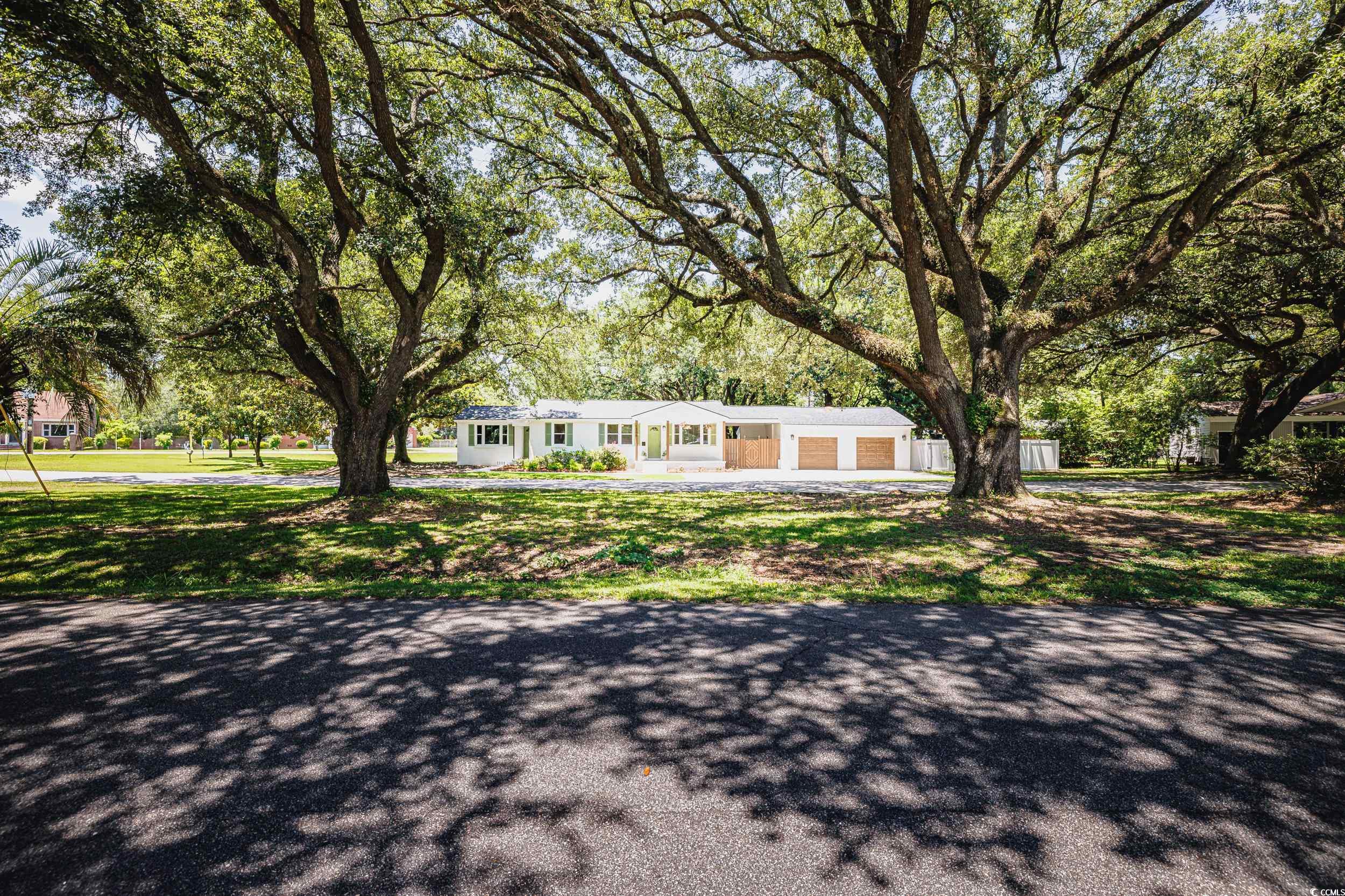 1306 Richmond Drive Georgetown, SC 29440 - Photo 9 of 31