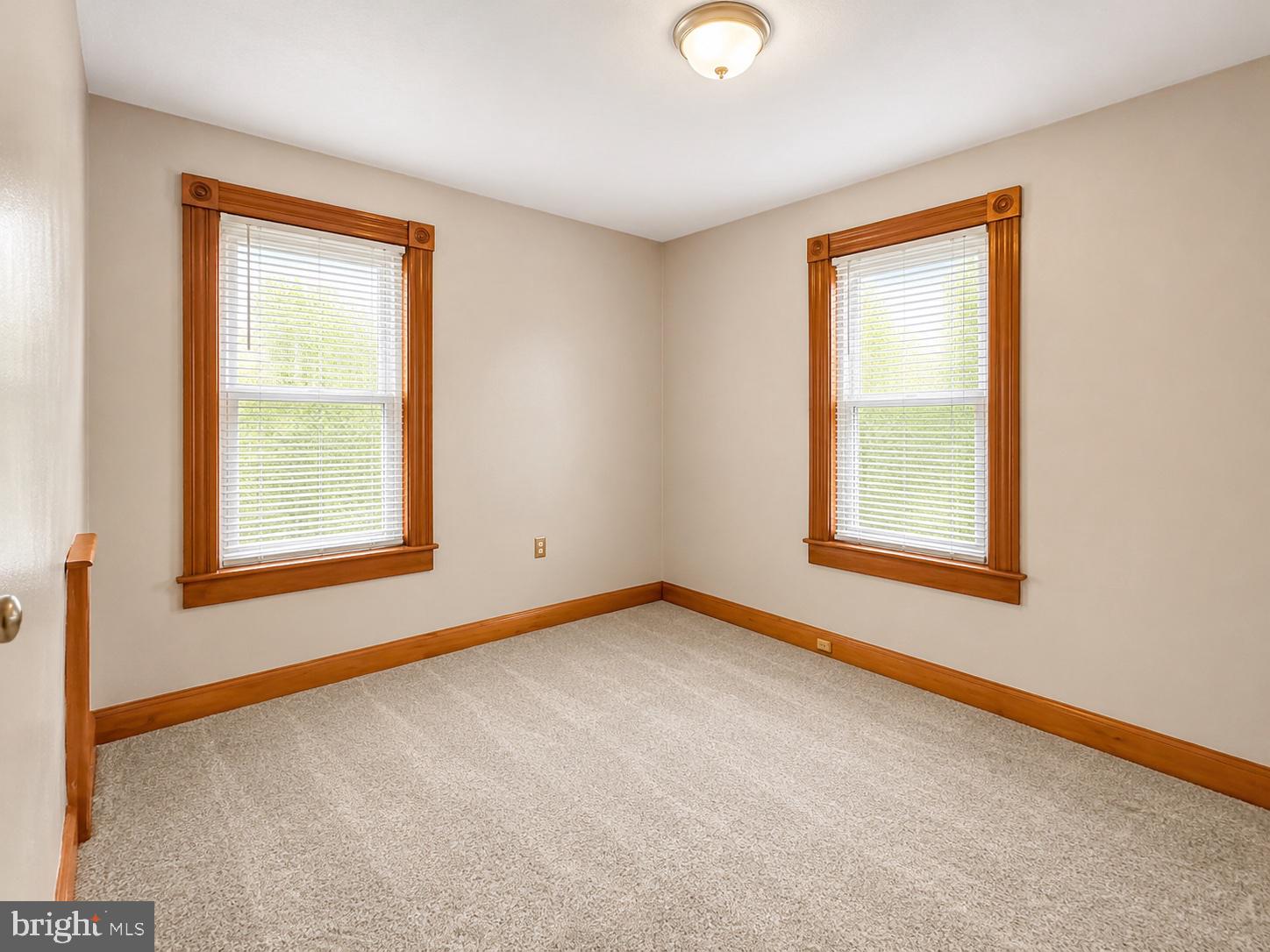 608 North Point Road Baltimore, MD 21224 - Photo 17 of 23