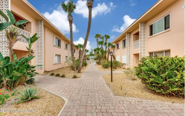 $200,000 | 1700 Atlantic Street, Unit 9, Melbourne Beach, FL 32951